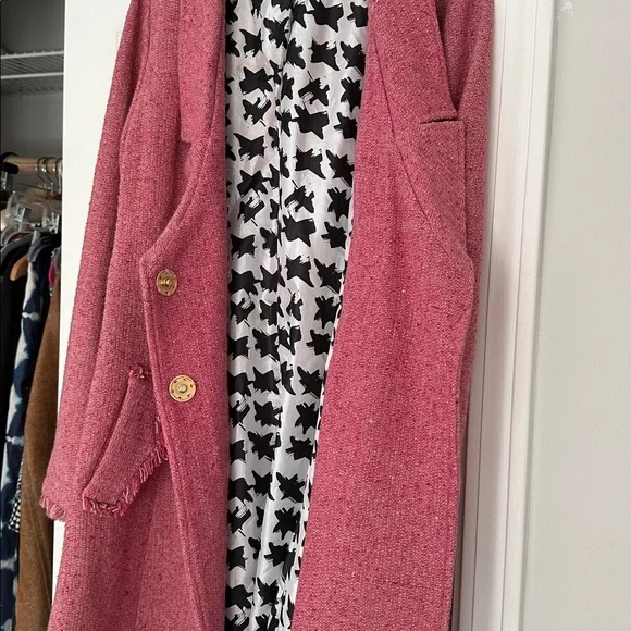 Vintage CAbi pink pea coat with black and white lining, covered buttons,pockets - Picture 6 of 6